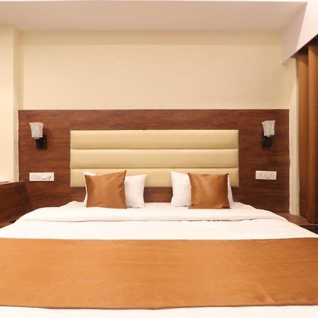 Hotel Blueark ลัคเนา ภายนอก รูปภาพ