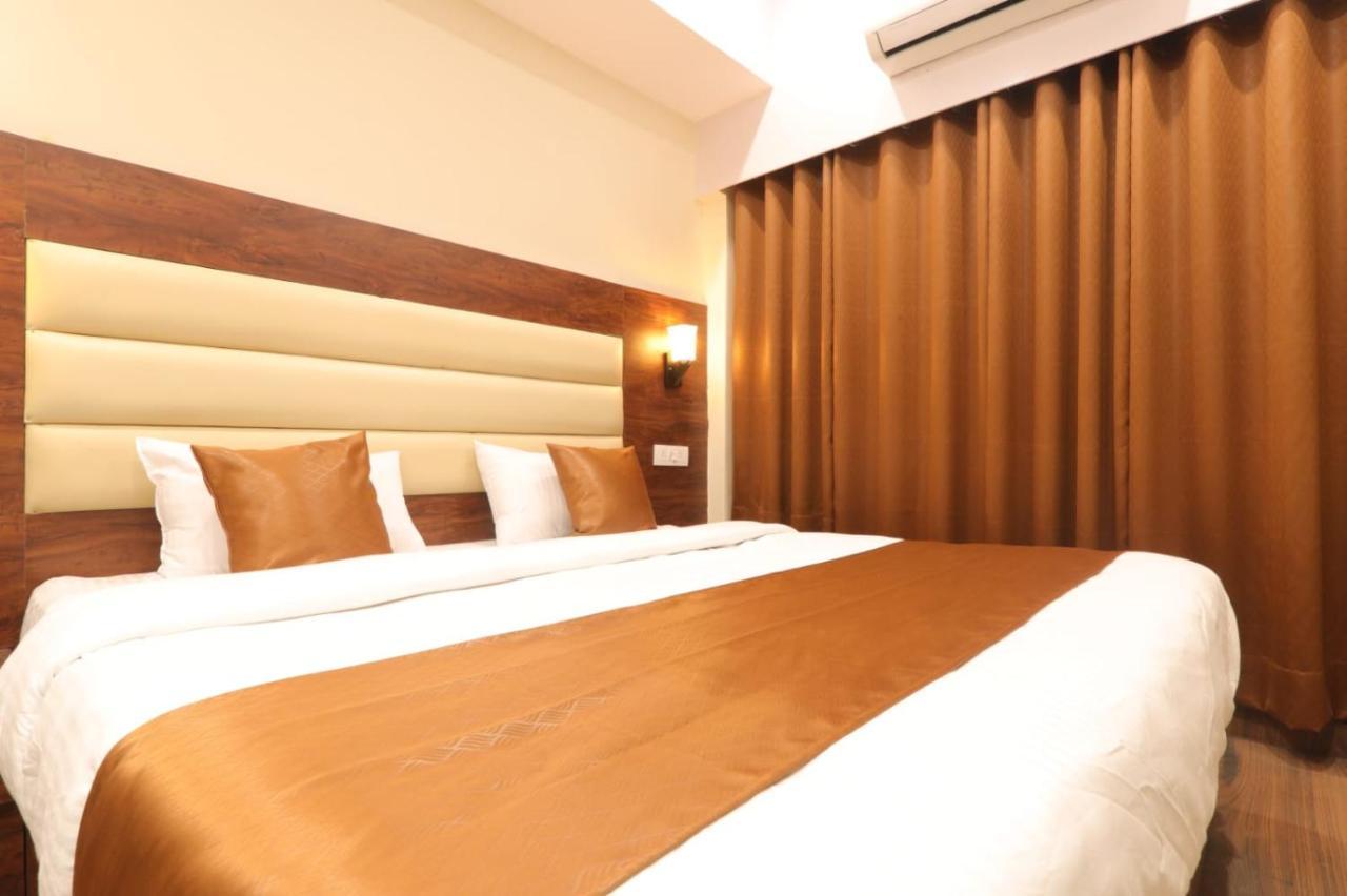 Hotel Blueark ลัคเนา ภายนอก รูปภาพ