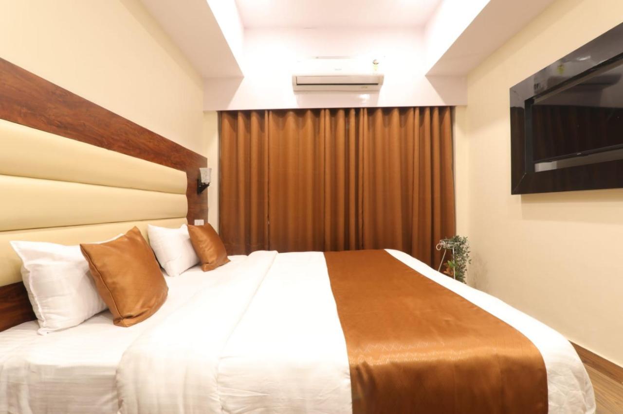 Hotel Blueark ลัคเนา ภายนอก รูปภาพ