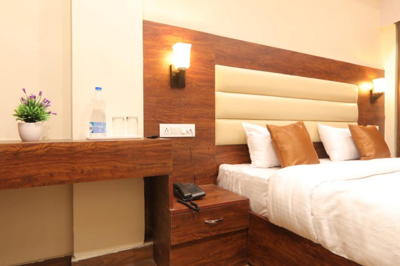 Hotel Blueark ลัคเนา ภายนอก รูปภาพ